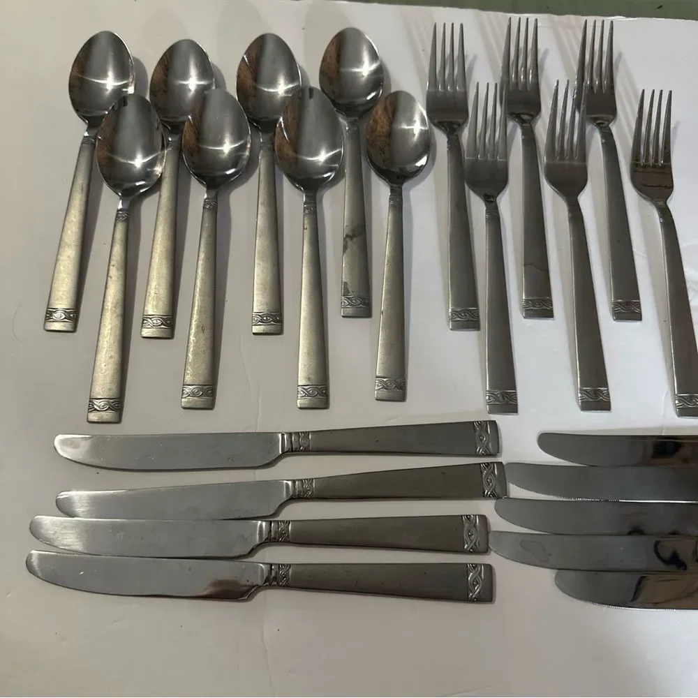 Cambridge Stainless Flatware Danielle Dinner Forks Knives Spoons‎ Set of 24 Pcs